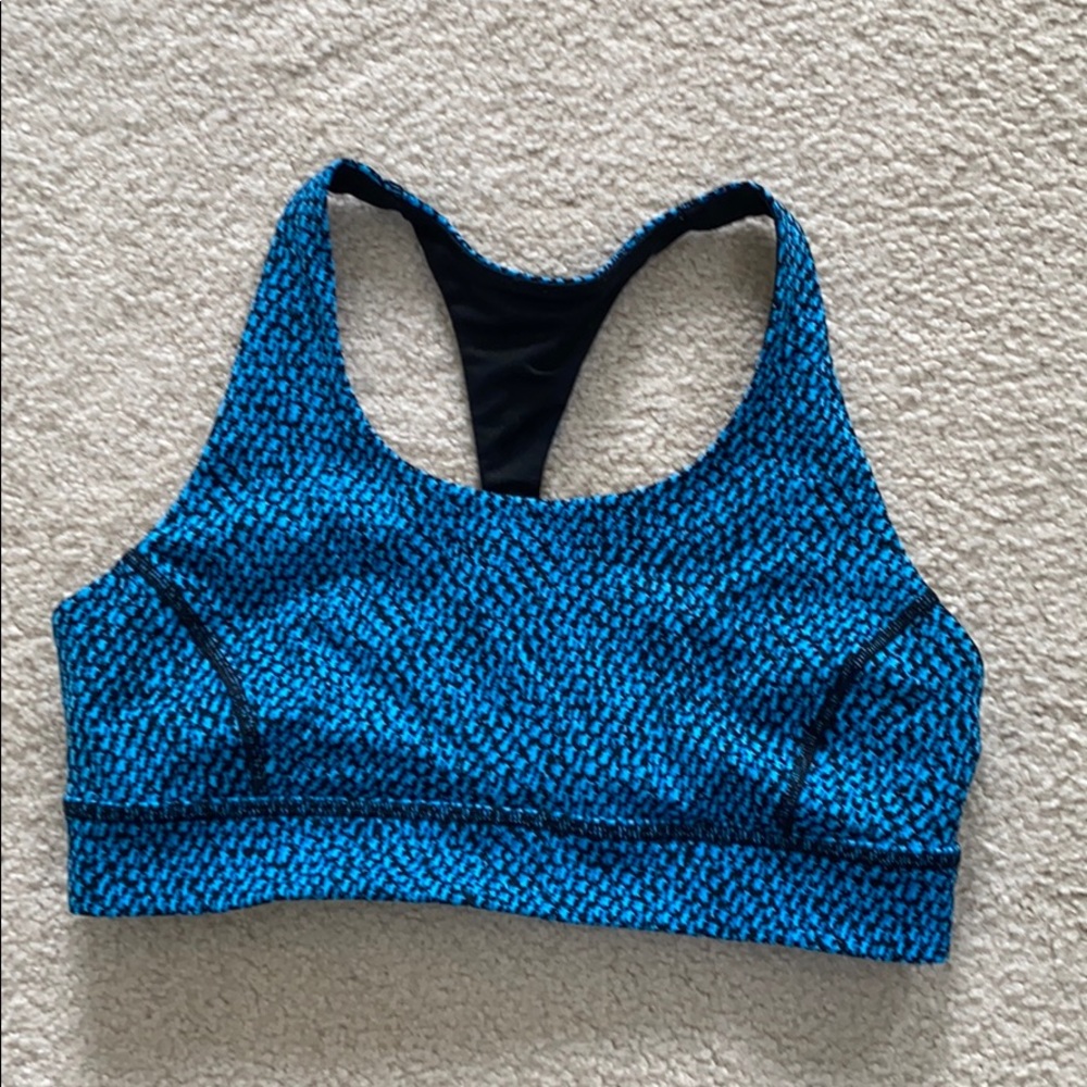 Lululemon sports bra
